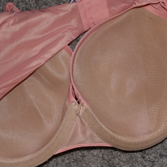Victoria's Secret 36D bundle - Picture 5 of 7